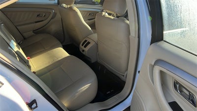2017 Ford Taurus SE